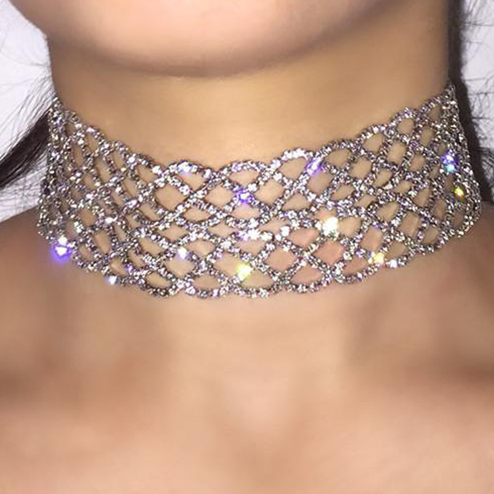 Women Accessories In Amazon - Kalung Berkerah Wanita dengan Struktur Rantai