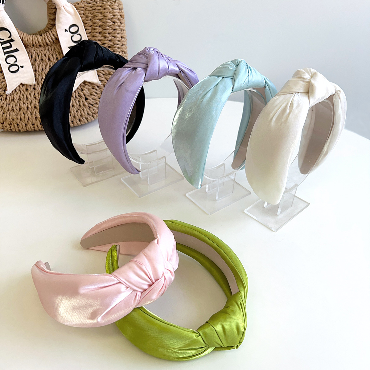 Women Accessories Shop Design - Headband Sutra Satin Elegan untuk Wanita,